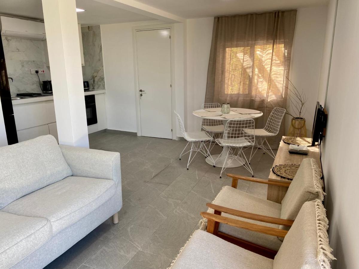Ammos Luxury Suits And Residences Pegeia Eksteriør billede
