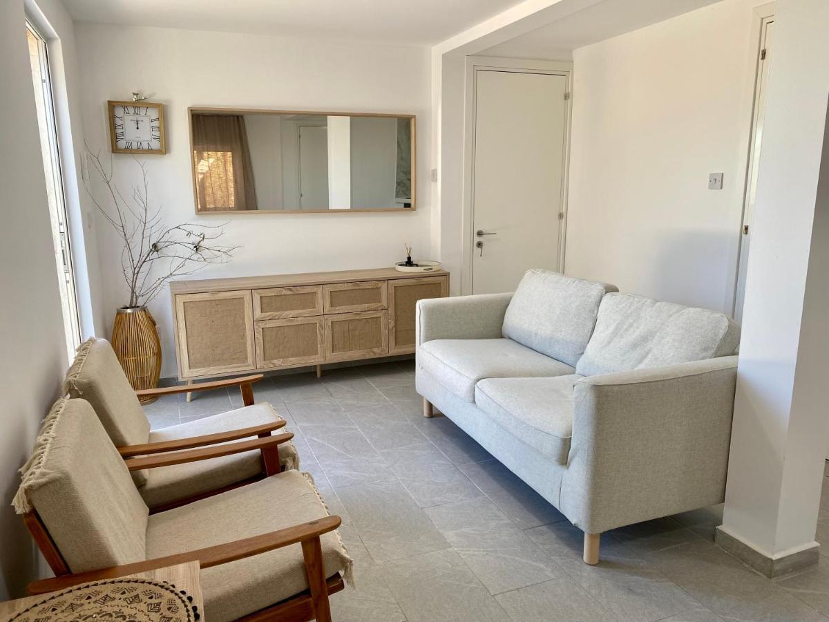 Ammos Luxury Suits And Residences Pegeia Eksteriør billede